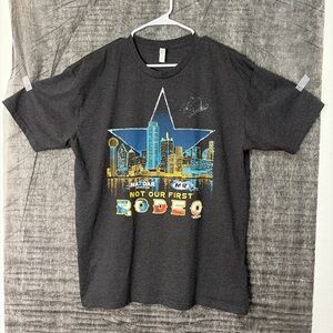 Men’s XL Cotton Heritage Texas Skyline Graphic Tee “Not Our First Rodeo”(A219)✨